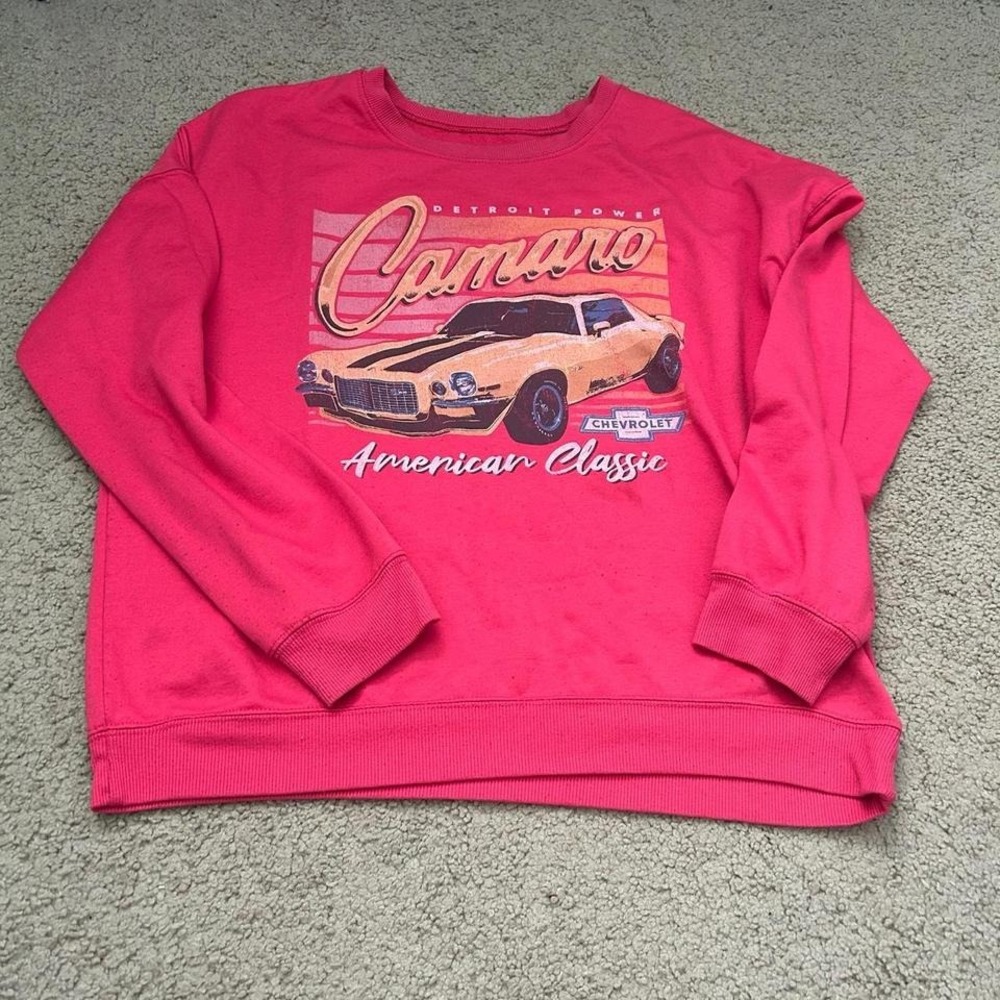 Vintage Red Chevy Camaro‎ crewneck sweatshirt tee